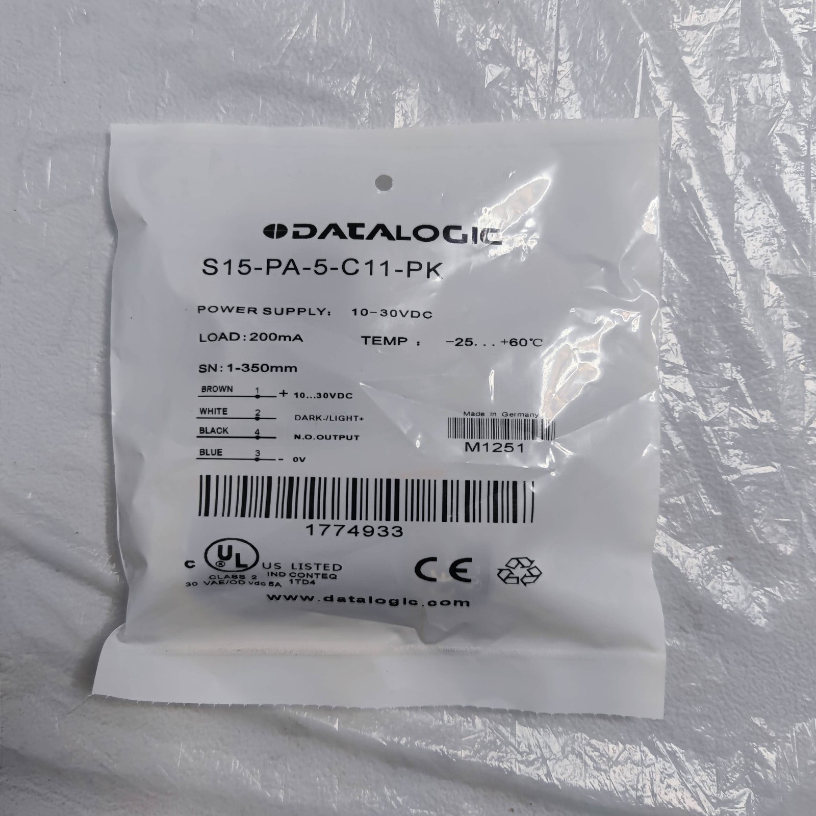 NEW S15-PA-5-C11-PK Photoelectric Sensor