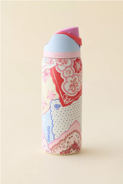 Owala "Hankie" 32oz FreeSip Bottle Valentines Pink Patchwork Special Edition