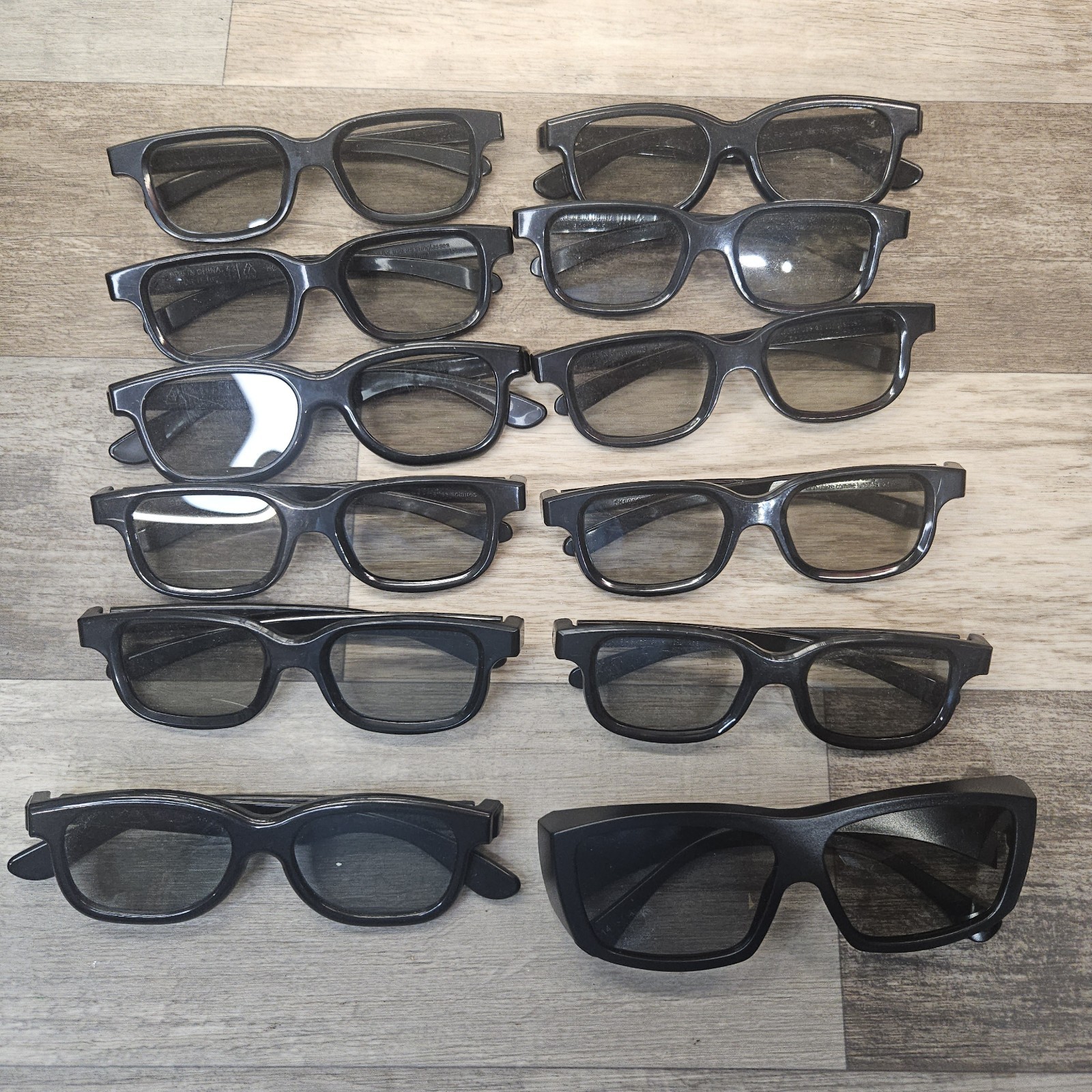 Real D-3D Movie Theater 3D Plastic Glasses Lot Of 11 + 1 IMAX (12 total glasses)
