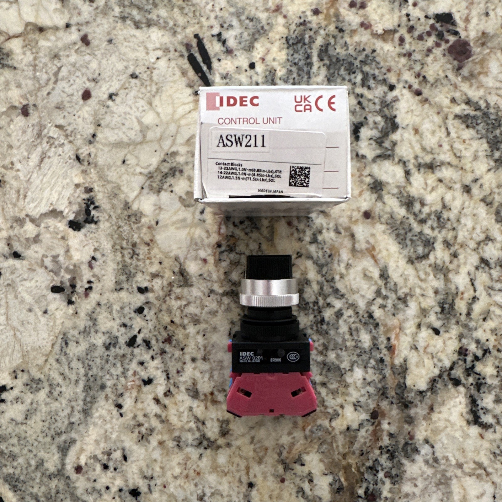 IDEC ASW211 Selector Switch For Pilot NEW + FAST SHIPPING