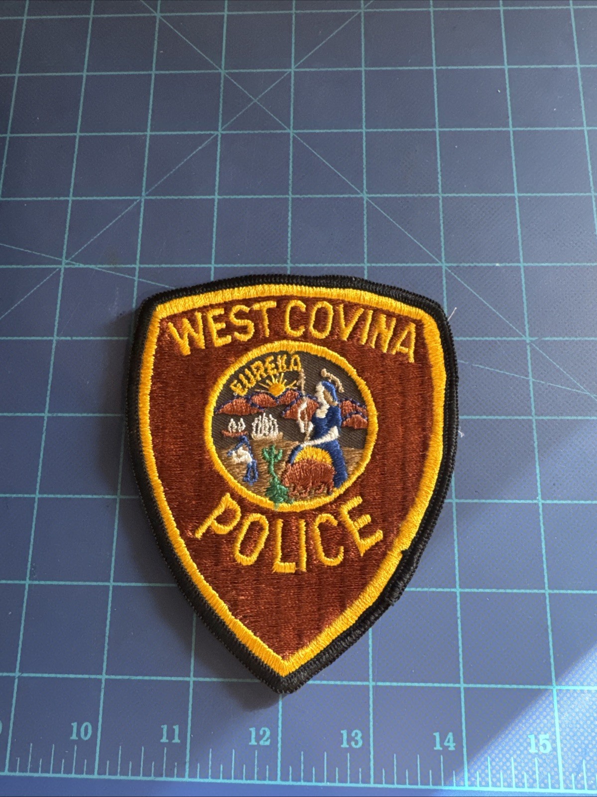 VINTAGE WEST COVINA POLICE SHOULDER PATCH, CALIFORNIA