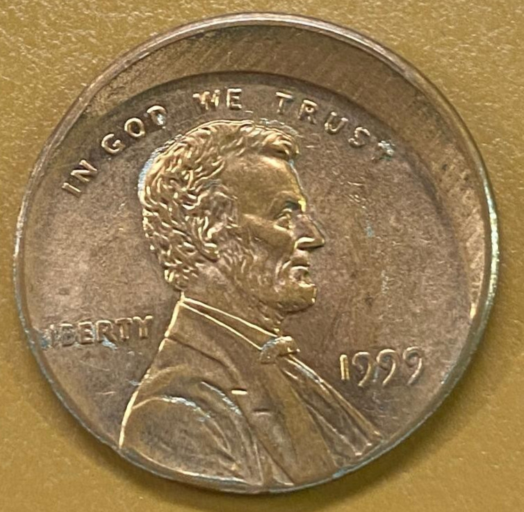 1999-P STRUCK 20% OFF CENTER DEFECT LINCOLN Cent NICE AU (c126)