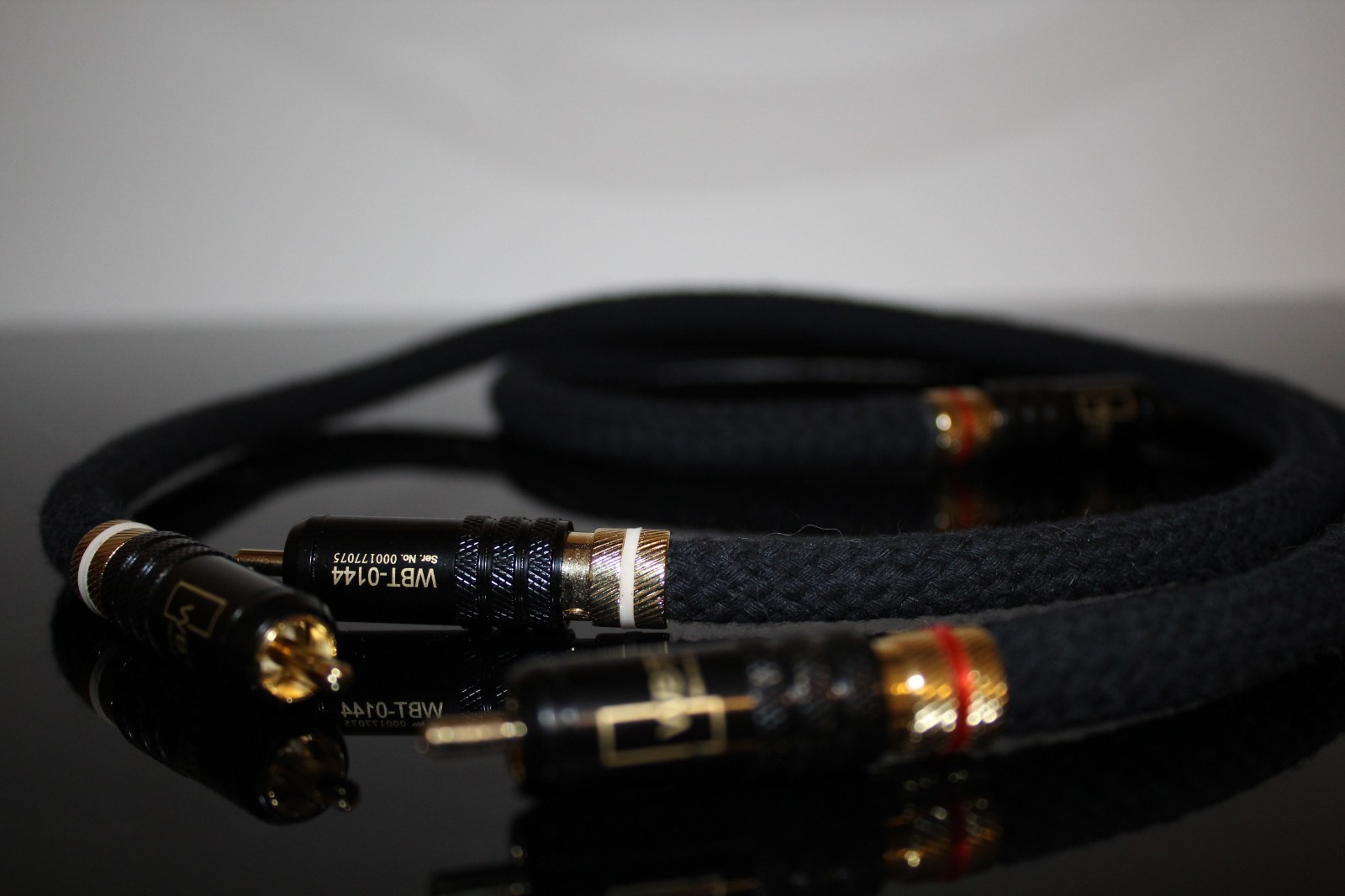 Rca cable Neotech up-occ 7N copper solid core -Wbt connectors
