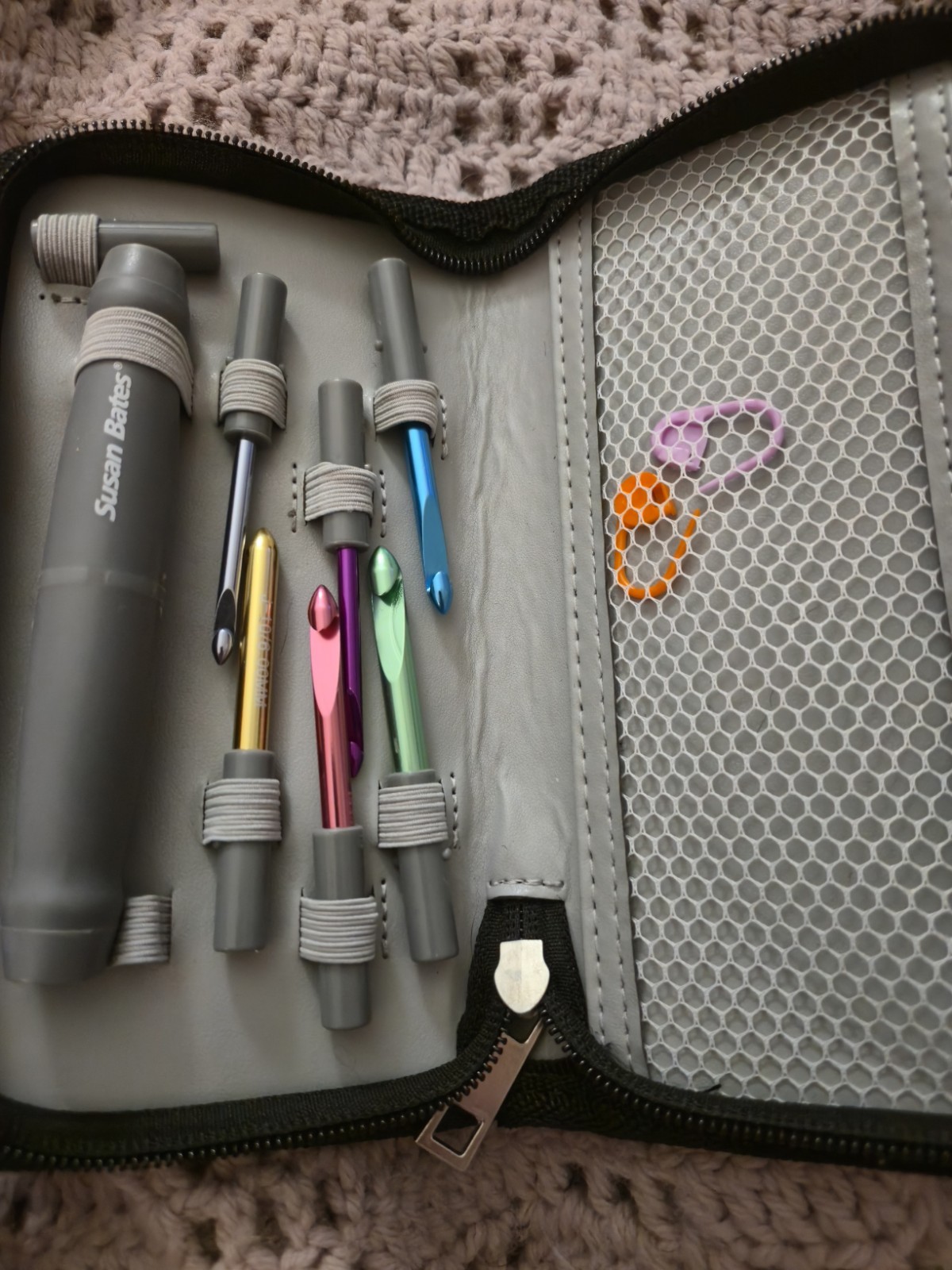 Susan Bates Twist + Lock Interchangeable Crochet Hook Set