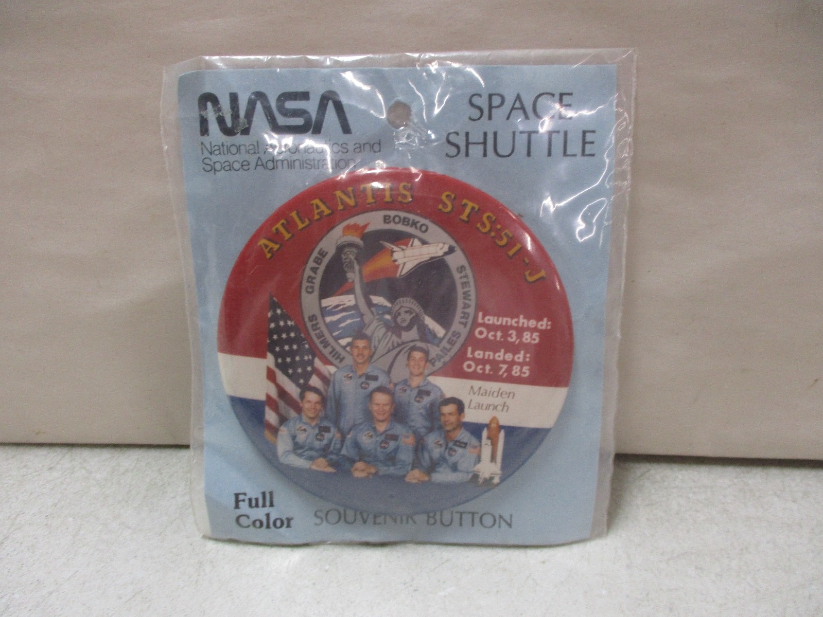 NASA Space Shuttle Atlantis STS 51-J Souvenir Button