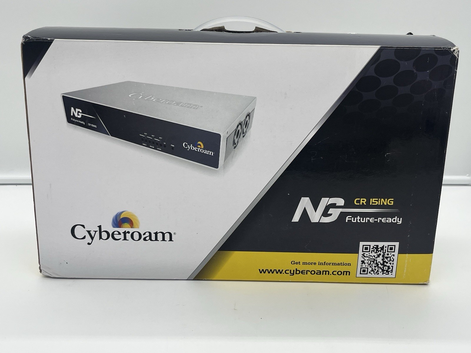 Cyberoam CR15iNG Unified Threat Management Firewall Hardware Firewall New Open