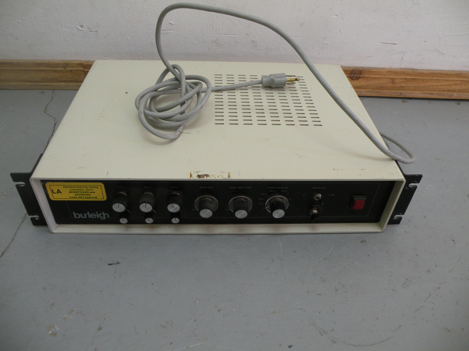 Burleigh RC-43 Programmable Ramp Generator