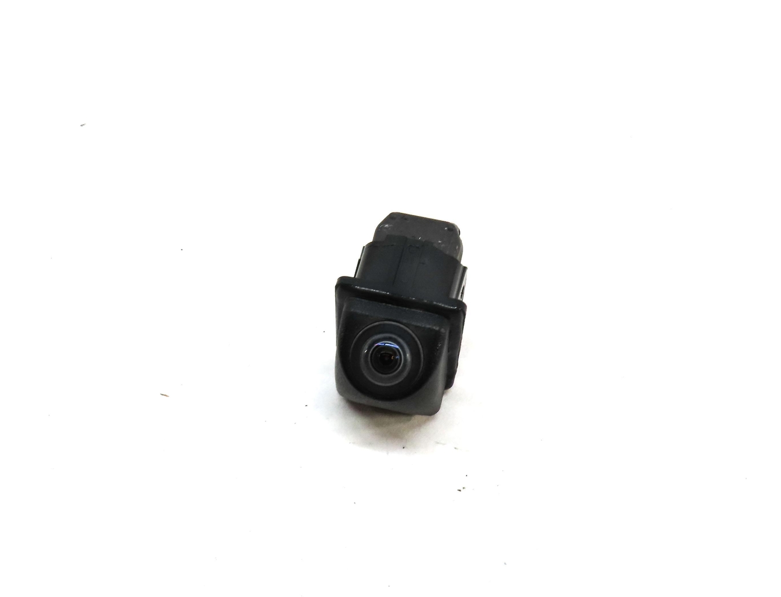 09-18 BMW 2 3 4 5 7 M5 X3 X5 X6 (F01 F07 F10 F15 F16 F30 F32) REARVIEW CAMERA