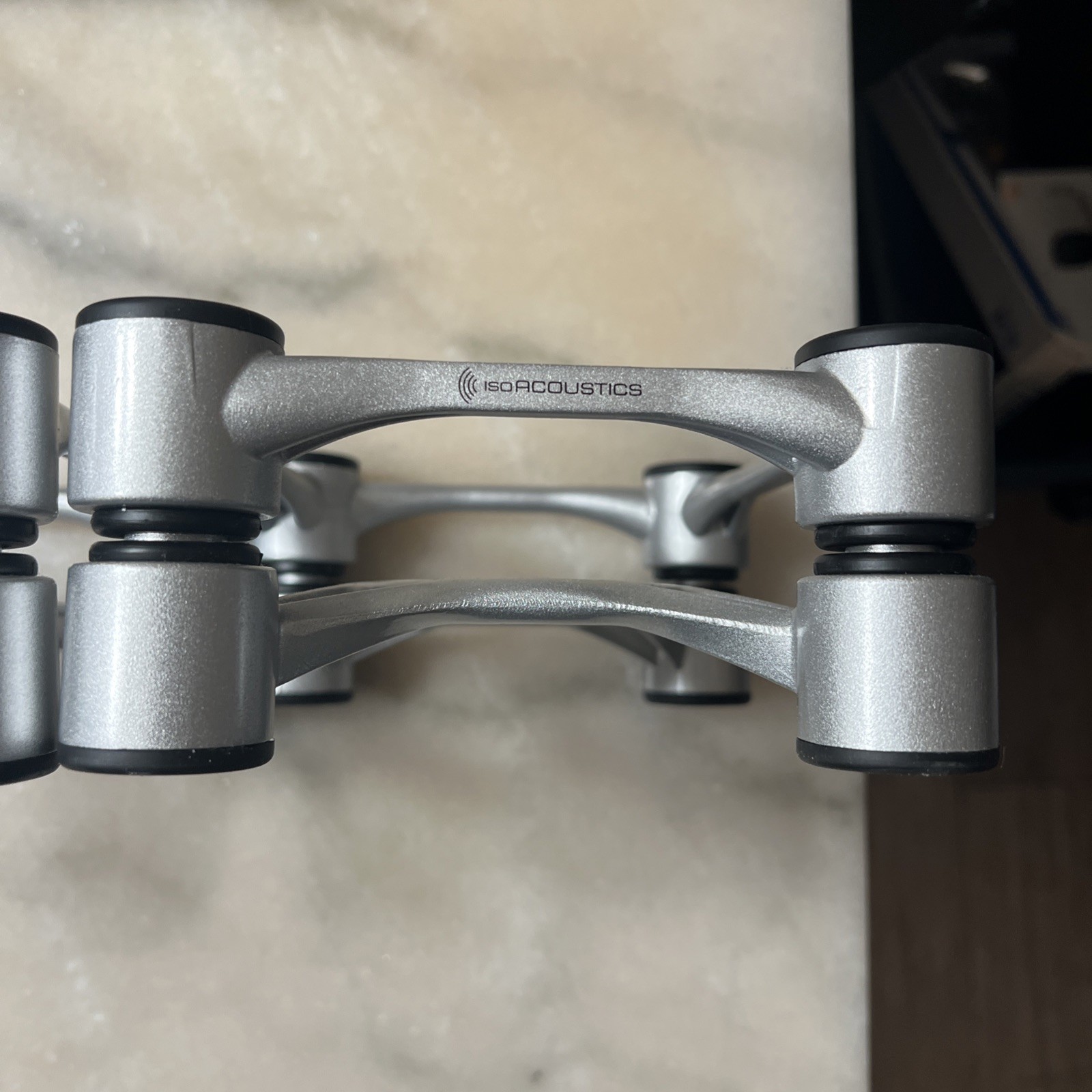 IsoAcoustics Aperta Speaker Stands Aluminum