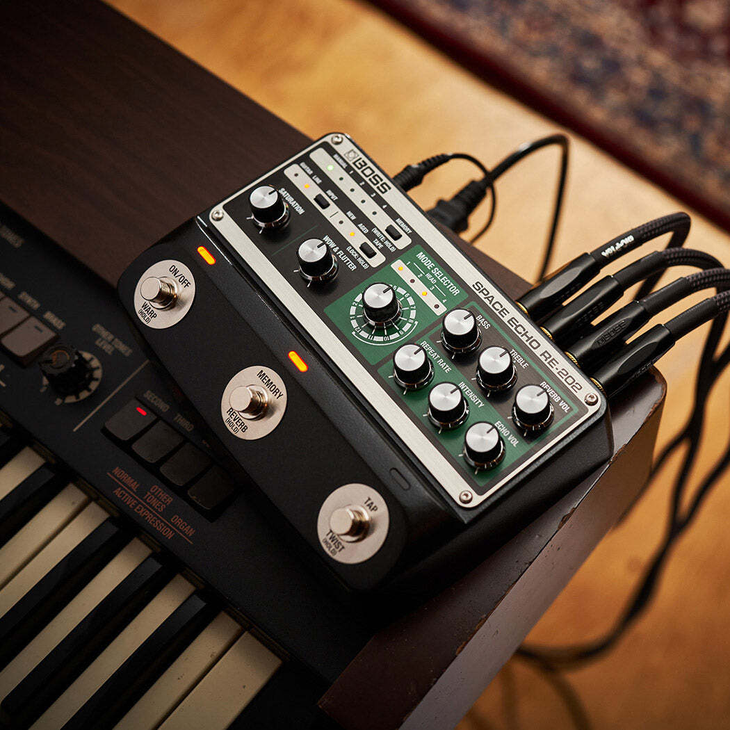 Boss RE-202 Space Echo Delay/Reverb Pedal