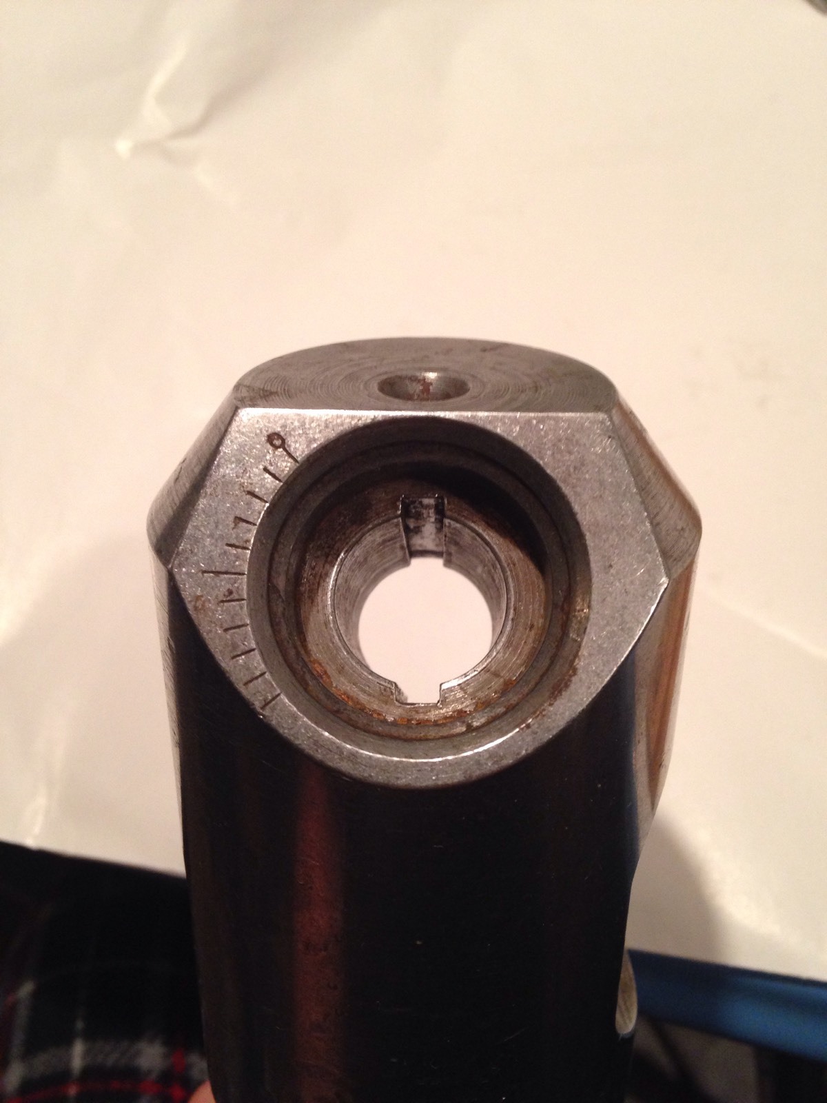 DEVLIEG MICROBORE BORING HEAD W/ TH 40FC 67 FLASH CHANGE SHANK Used Tool Holder