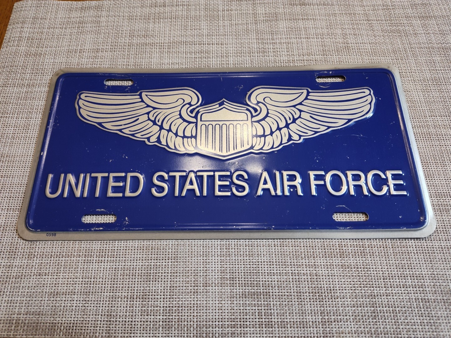 United States Air Force Blue SLV Wings 598 Metal License Plate Tag B38