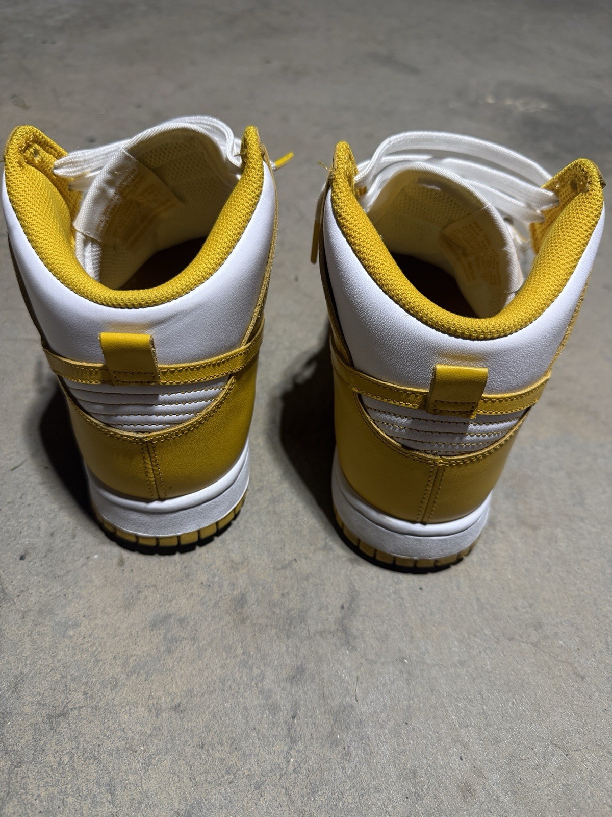 Nike Dunks Mustard Yellow Men’s sz 7