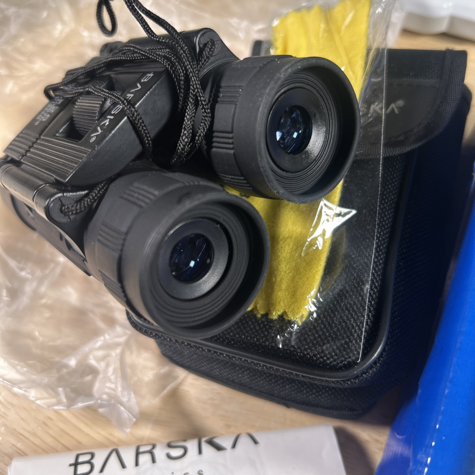 Barska Lucid View 10x 25mm Compact Binocular with Case, AB10110