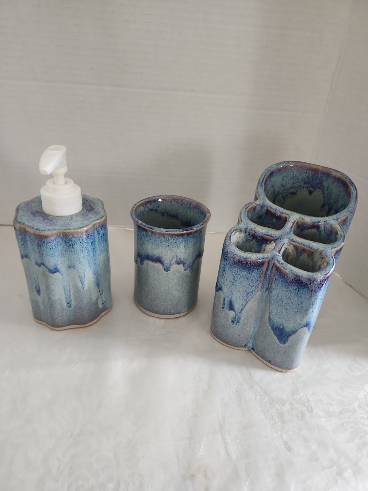 Vintage Bay Pottery Bathroom Set Blue Drip Glaze Soap Toothbrush Cup 3 Pcs Set