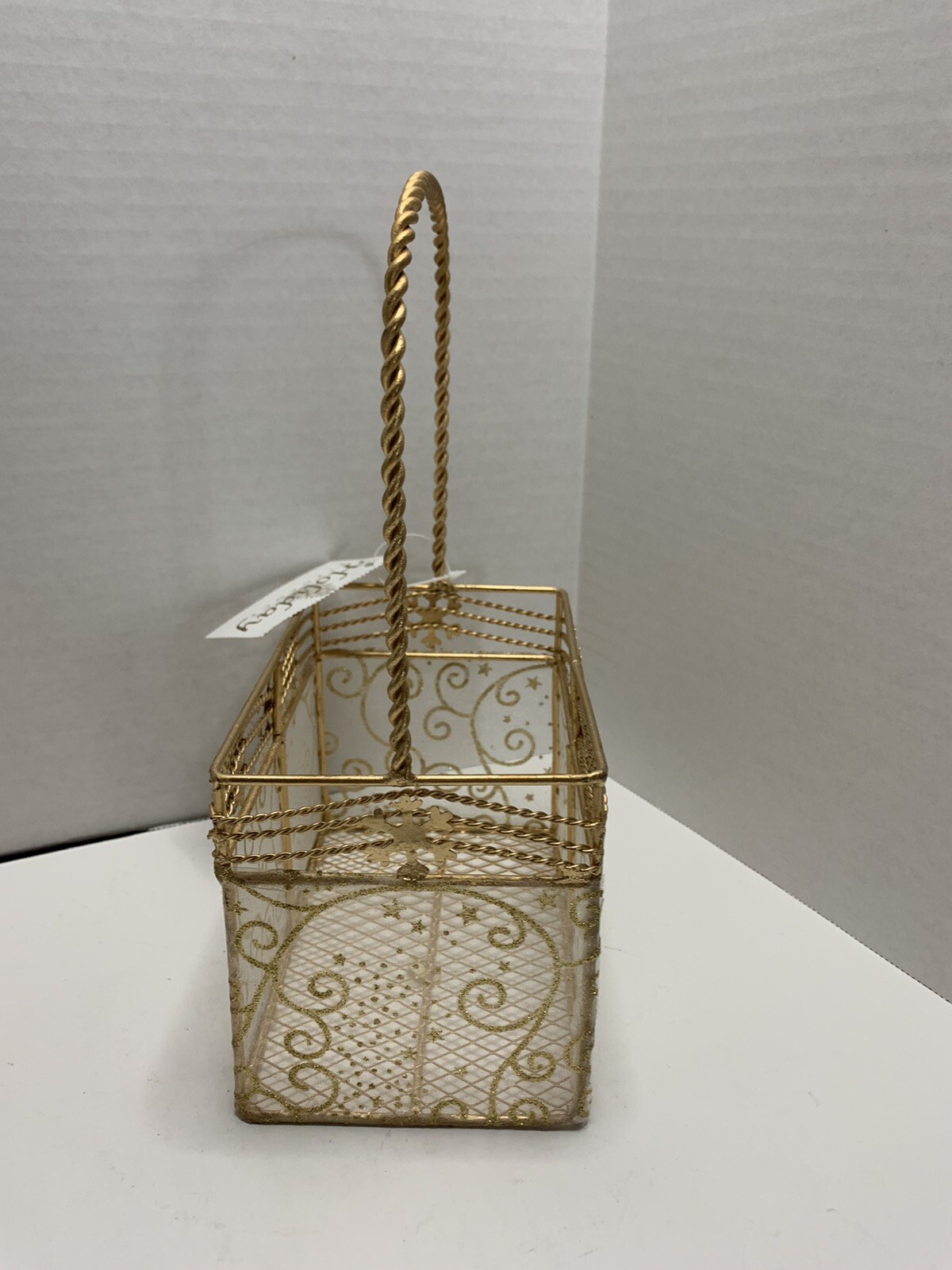 Metal Wire Basket Gold Tone Christmas Wedding Holiday 10” x 6”