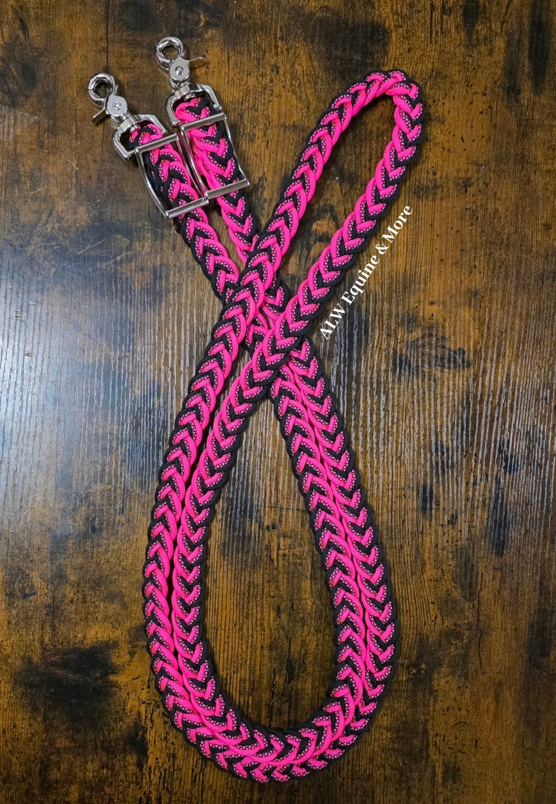BRAND NEW Hot Pink & Black 9ft Adjustable Paracord Reins
