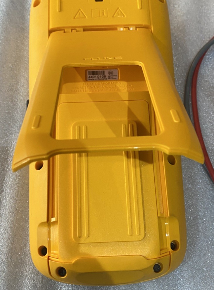 Fluke 123B Industrial Scope Meter