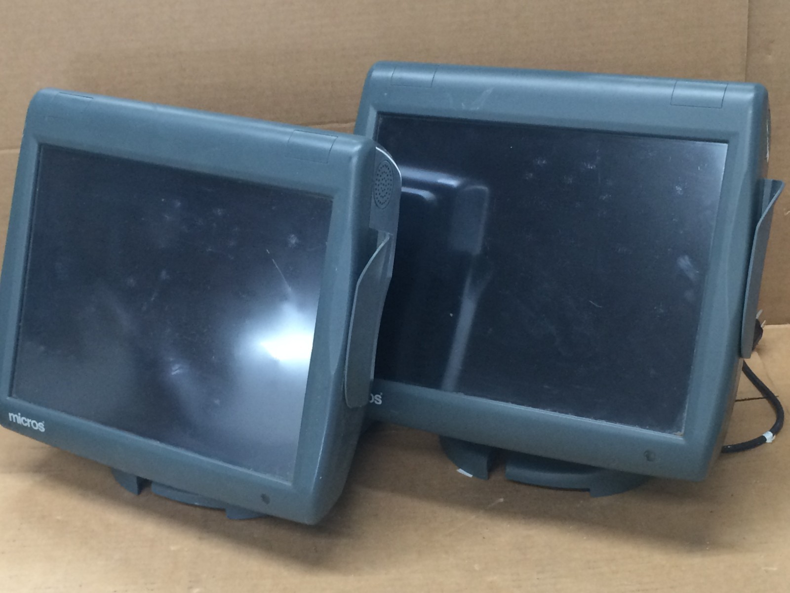 Lot of 2 Oracle Micros Workstation 5A Touch System Terminal & Stand Win CE 6.0