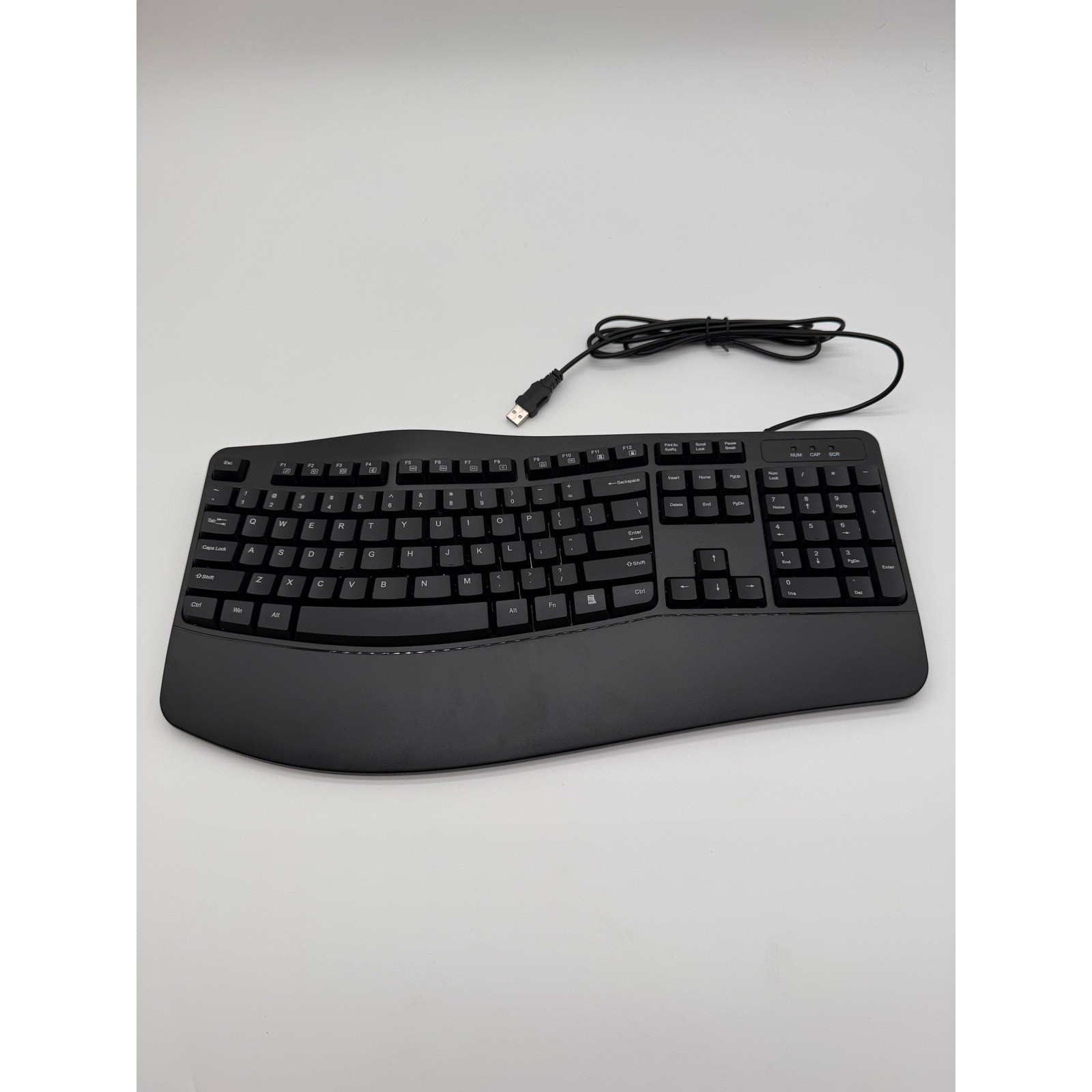 RECCAZR Ergonomic Wired USB Keyboard Wrist Rest 104-Key Black