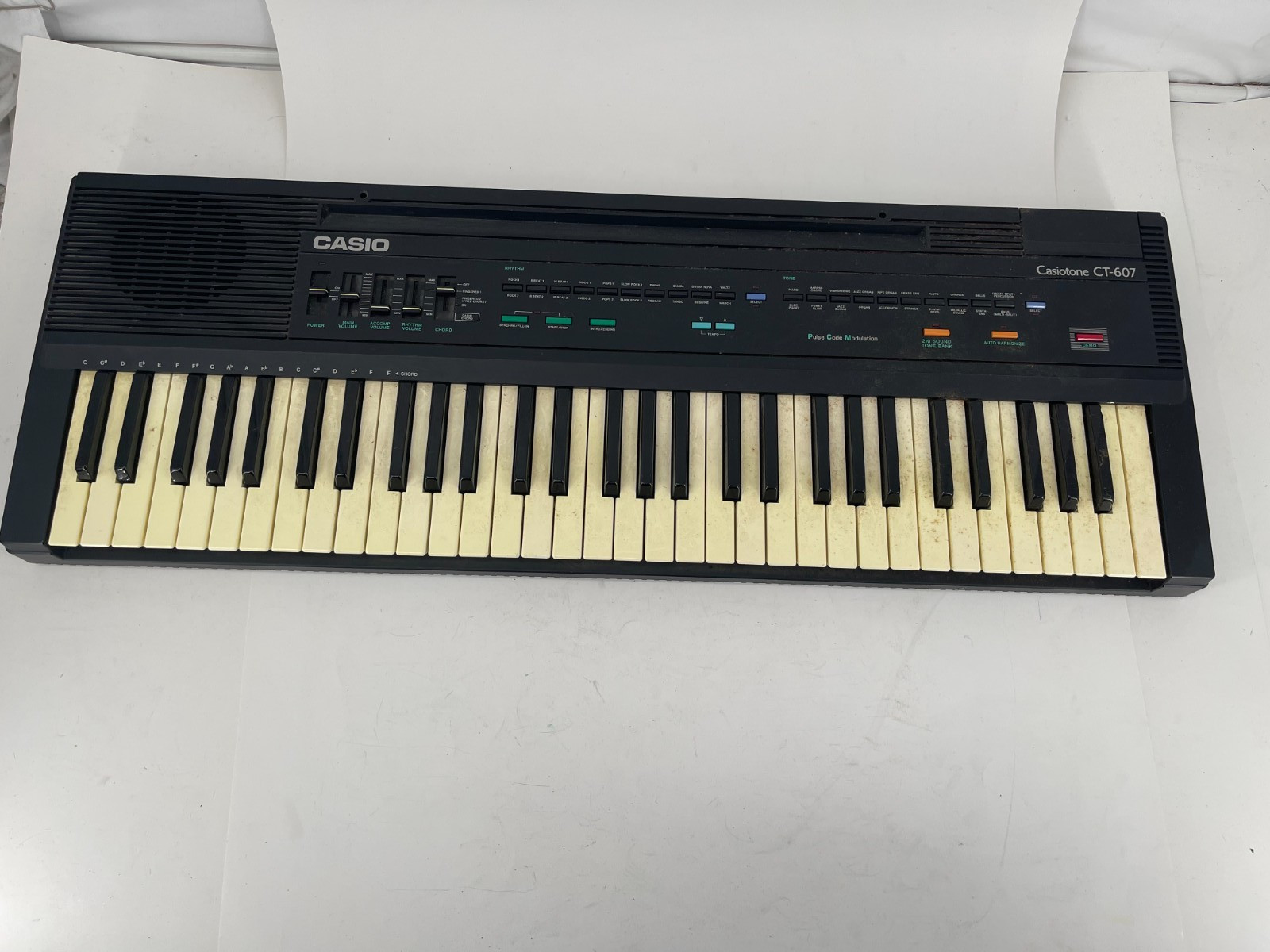 Casio Casiotone CT-607 61-Key Electronic Keyboard Pulse Code Modulation PCM