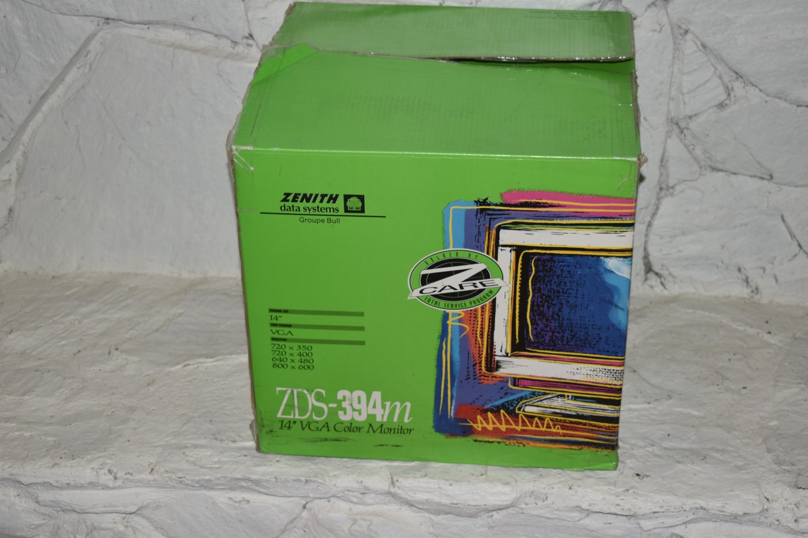 ZENITH ZDS-394M 14" VGA COLOR MONITOR - NEW IN ORIGINAL BOX -RETRO GAMING (MYA3)