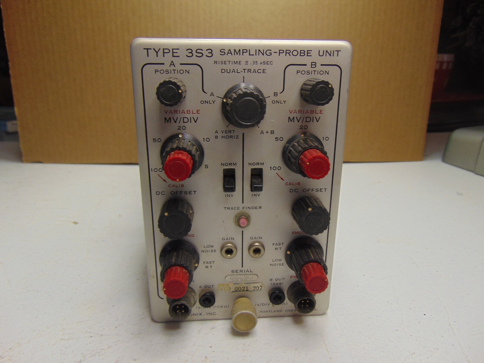 Tektronix 3S3 Sampling-Probe Unit Oscilloscope plug in module