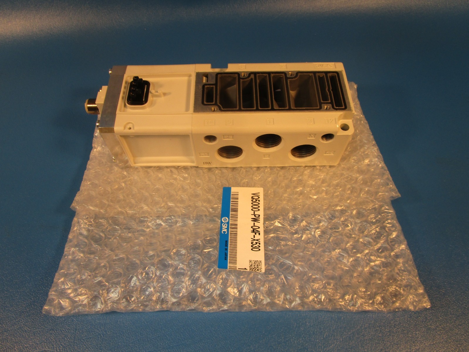 SMC VQ5000-PW-04F X530, Double Solenoid Valve, 5 Port Solenoid Valve