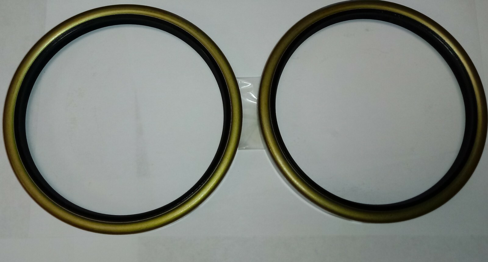 91233-05200 1040291 CATERPILLAR -  MITSUBISHI X 2 FRONT AXLE OIL SEAL RR324