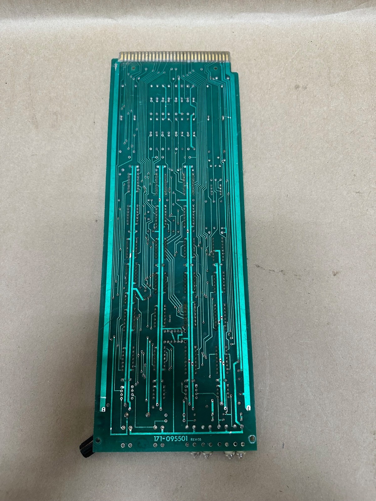 171-095501 REV 05 Circuit Board
