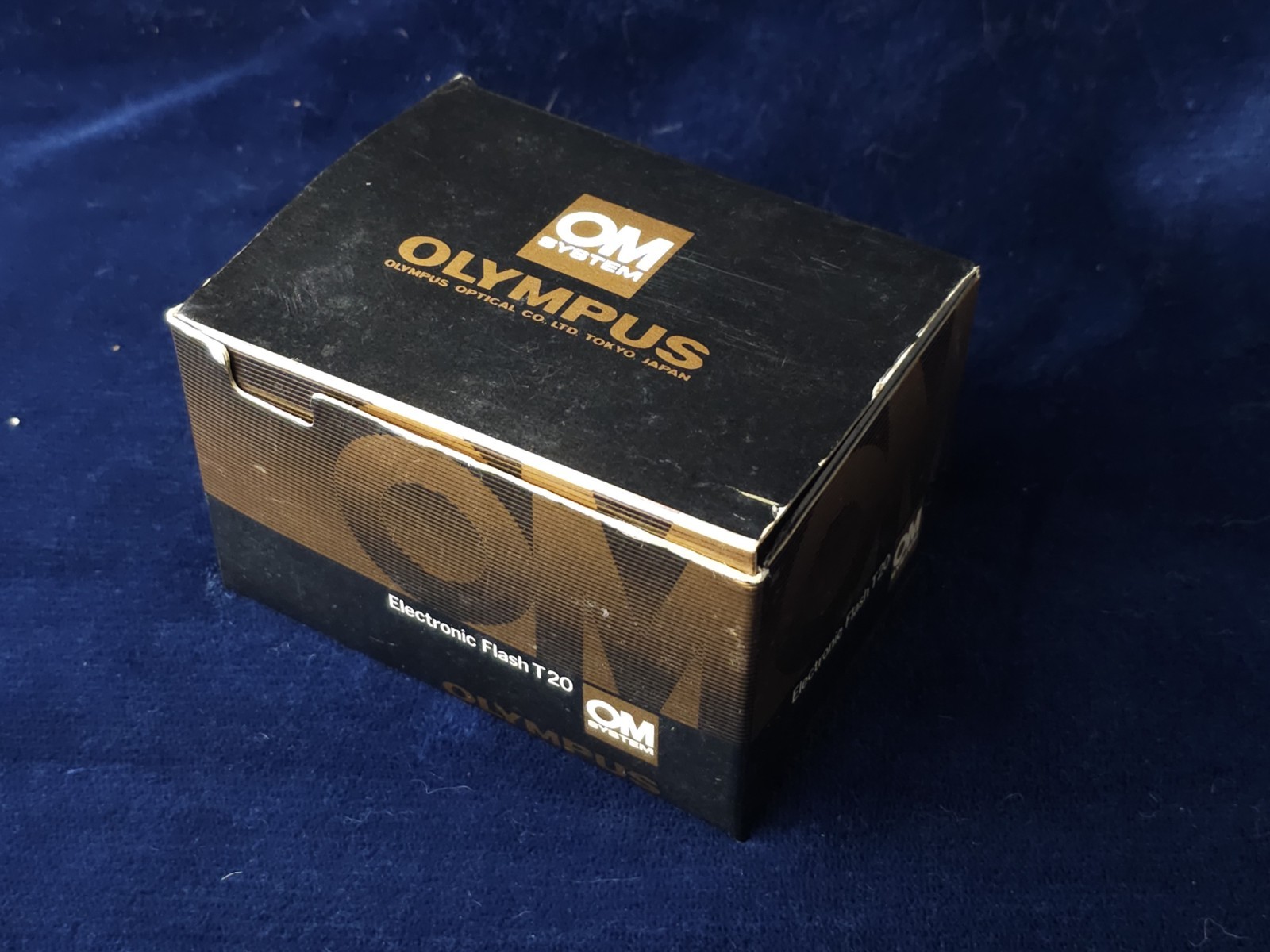 Excellent Olympus Electronic T 20 Electronic Shoe Mount Flash w/ Box & Case