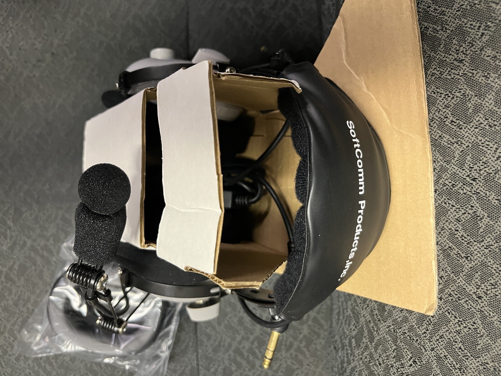 Concept Industries Soft Comm C-60 Silver Edition Aviation Pilot's Headset New