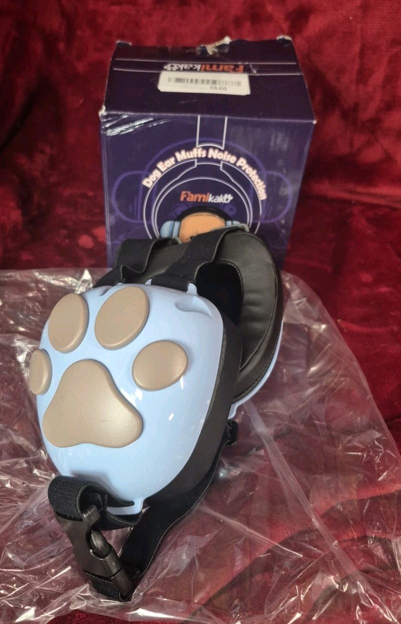 Famikako Dog Ear Muffs-Upgrade 22dB NRR- Noise Cancelling-Size XL-NEW OUT OF PKG