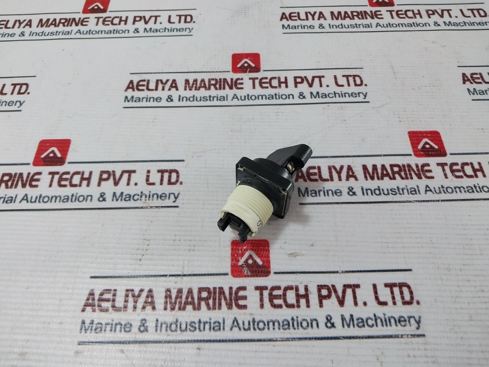 Square D D1G2S Selector Switch