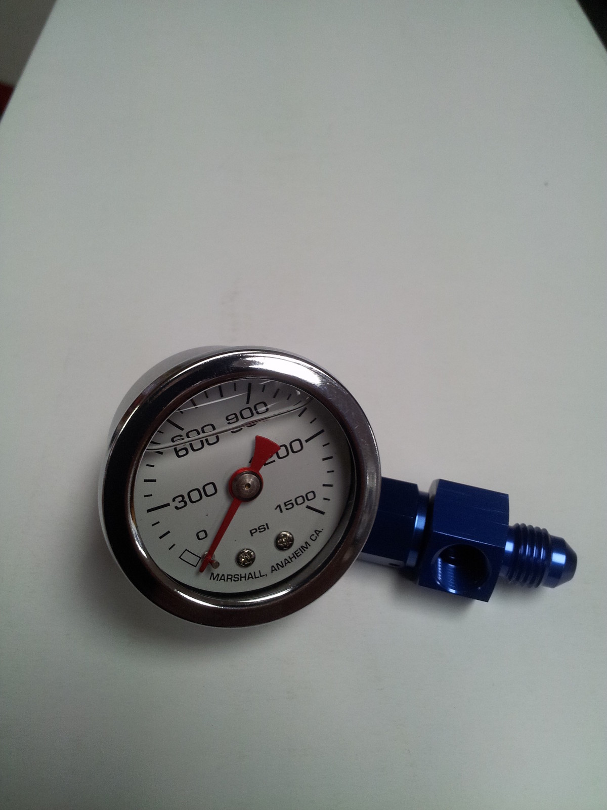 Nitrous Liquid Filled Gauge 0-1500 psi with Adapter Fitting #6 Femal to #6 Male