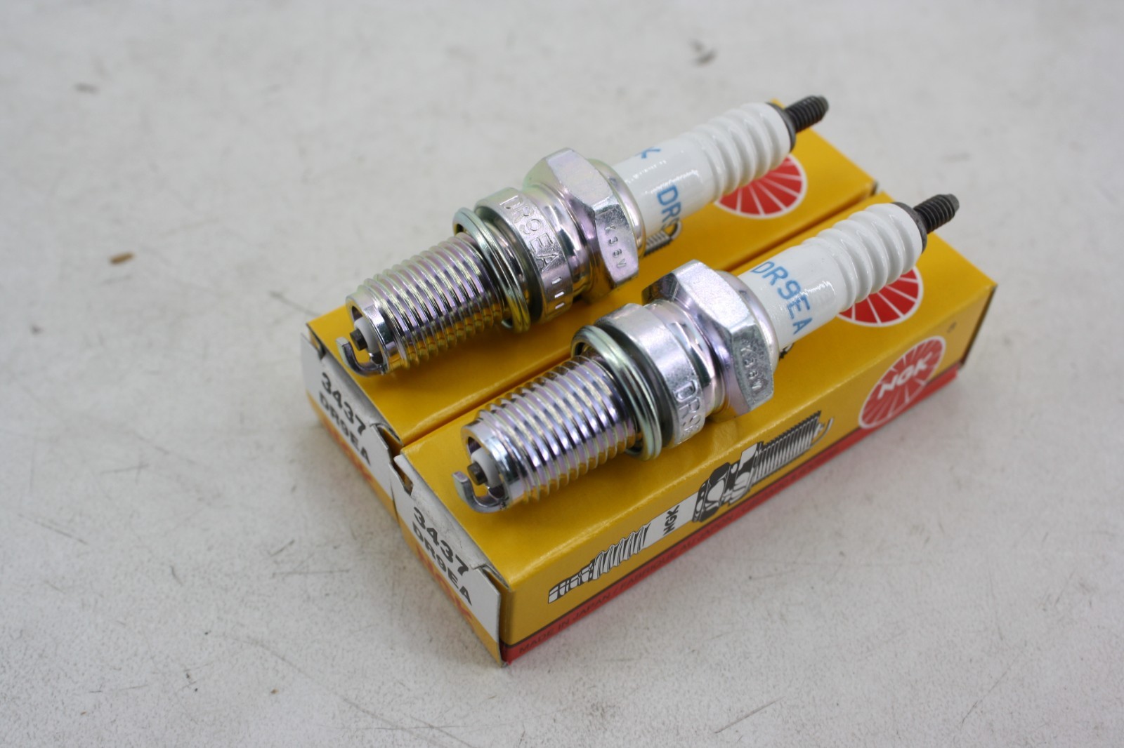 2-PACK NGK DR9EA SPARK PLUGS FOR  1997-2009 KAWASAKI NINJA 500 500R EX500