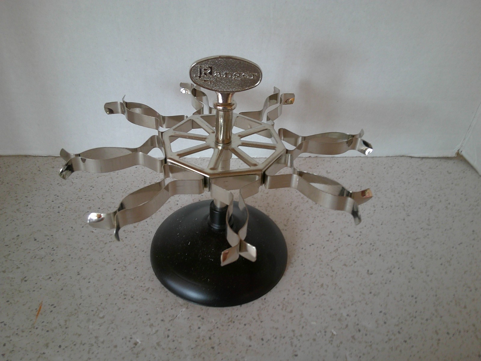 RANGER  8 RUBBER STAMP CAROUSEL, METAL BASE, GREAT CONDITION, 6  1/2" H X  8" W