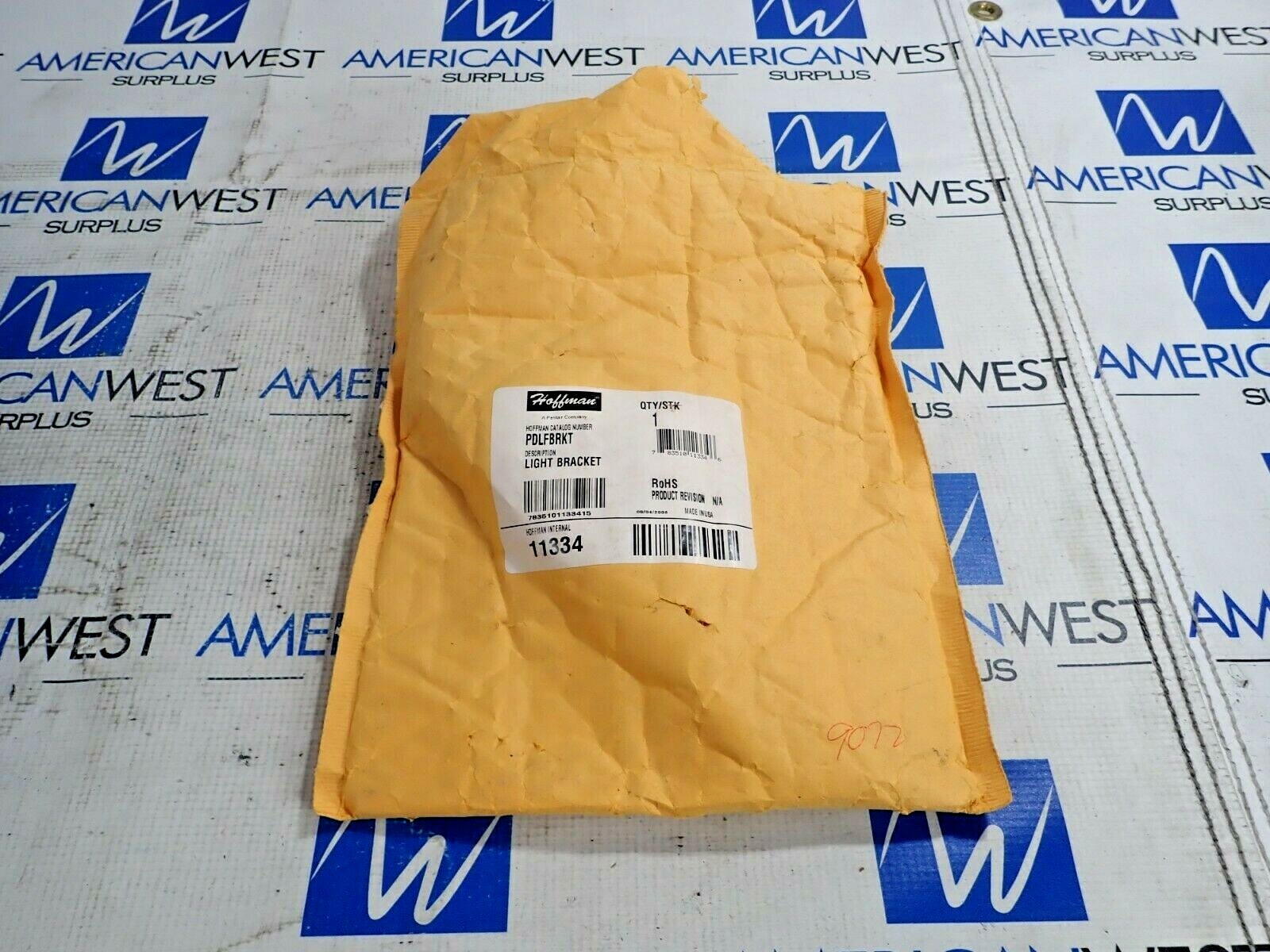 HOFFMAN PDLFBRKT LIGHT BRACKET QUANTITY 4