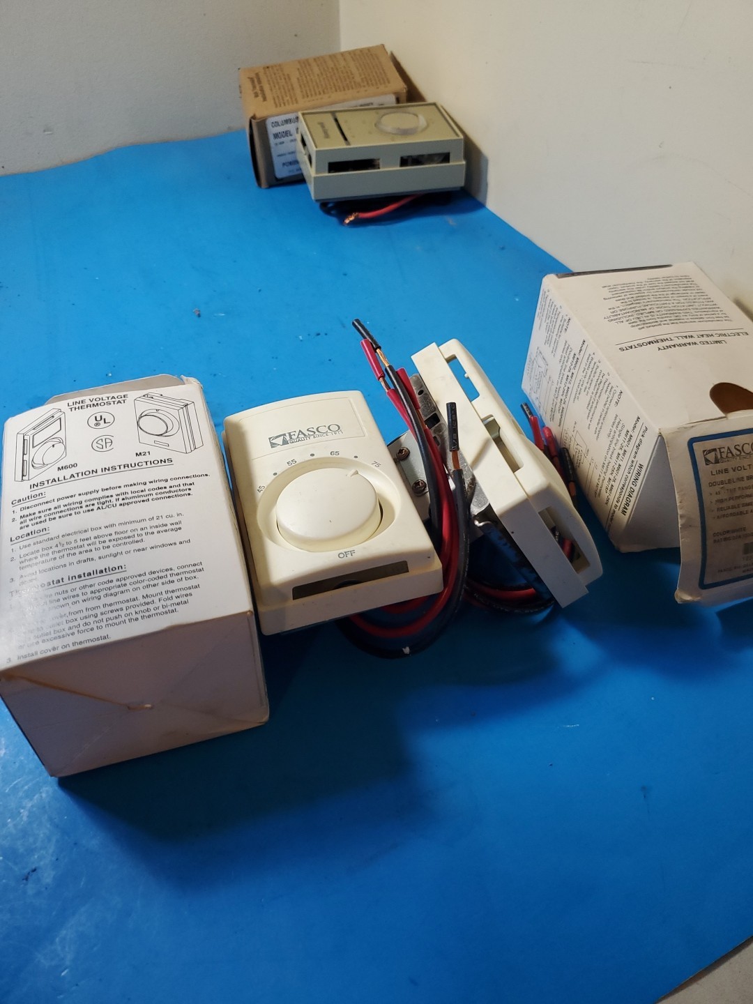 Lot Of 3 NOS Fasco Line Voltage Thermostats 1229E 1230-8105