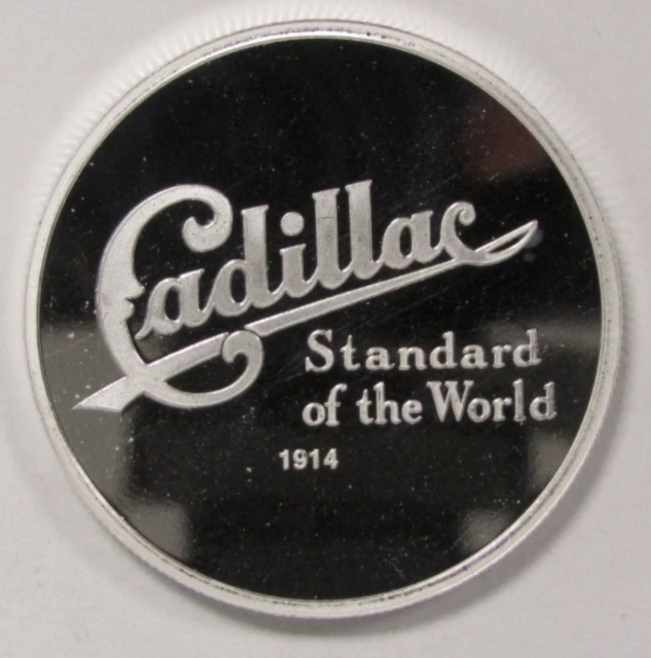1oz .999 Fine Silver Cadillac Standard of The World Round No Milk Or Scratching