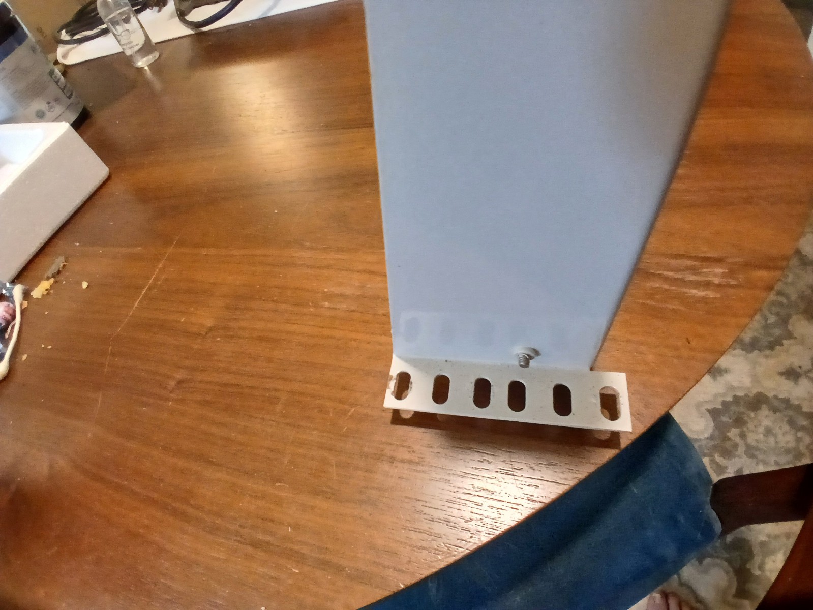 2U 19 inch rack mount slide shelf with covered storage