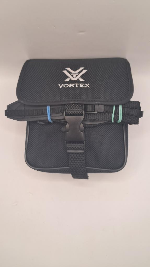 VORTEX OPTICS VANQUISH BINOCULARS 10X26 (P09026884)