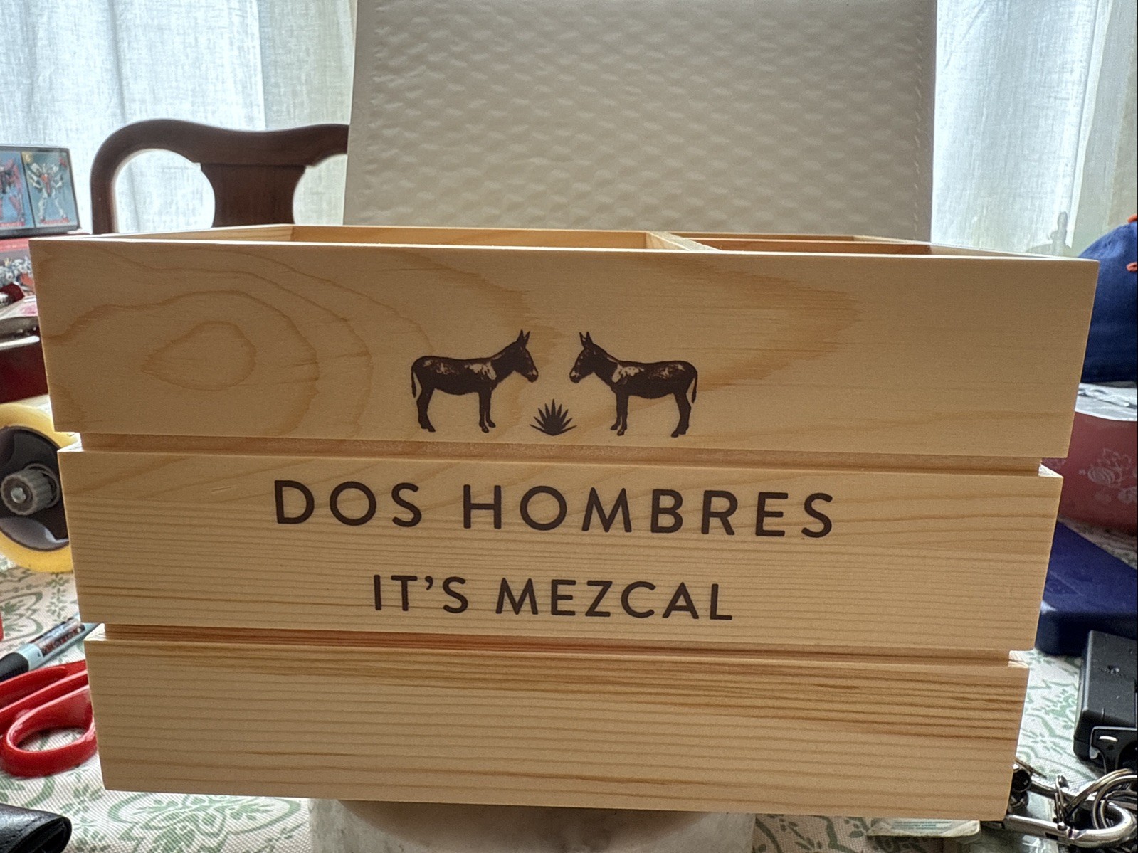 Dos Hombres It’s Mezcal Tequila Wooden Wood Napkin Drink Straw Holder Bar Advert