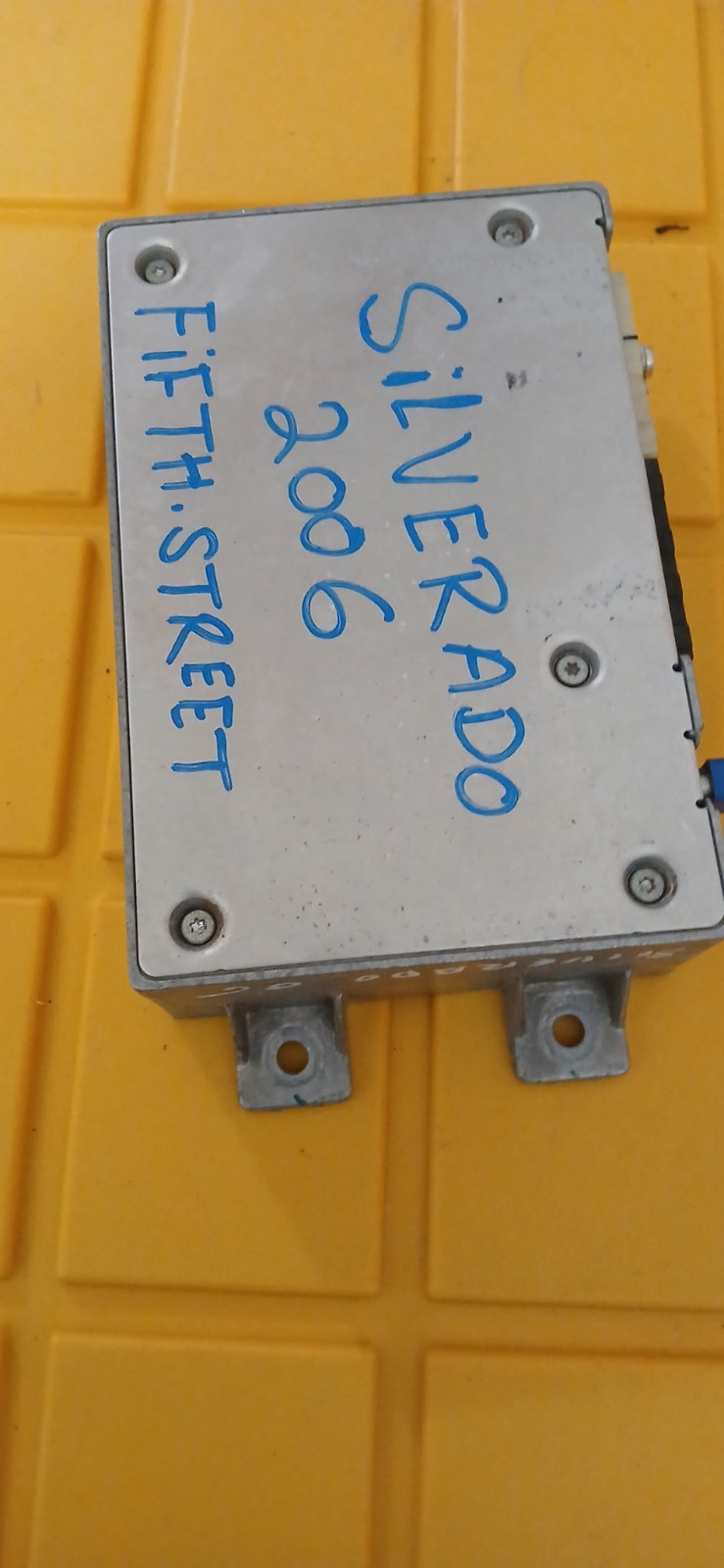 2006 Chevrolet Silverado Communication Control Module #15773966