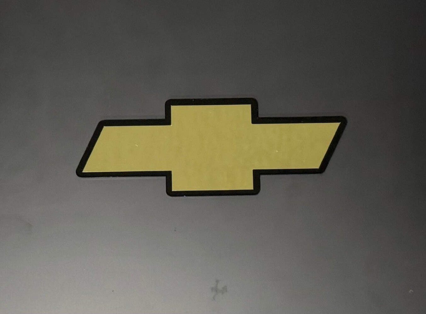 1998 - 2004 Chevrolet S10 2ND GEN Front Bowtie Emblem Version 2.0 Black & Gold