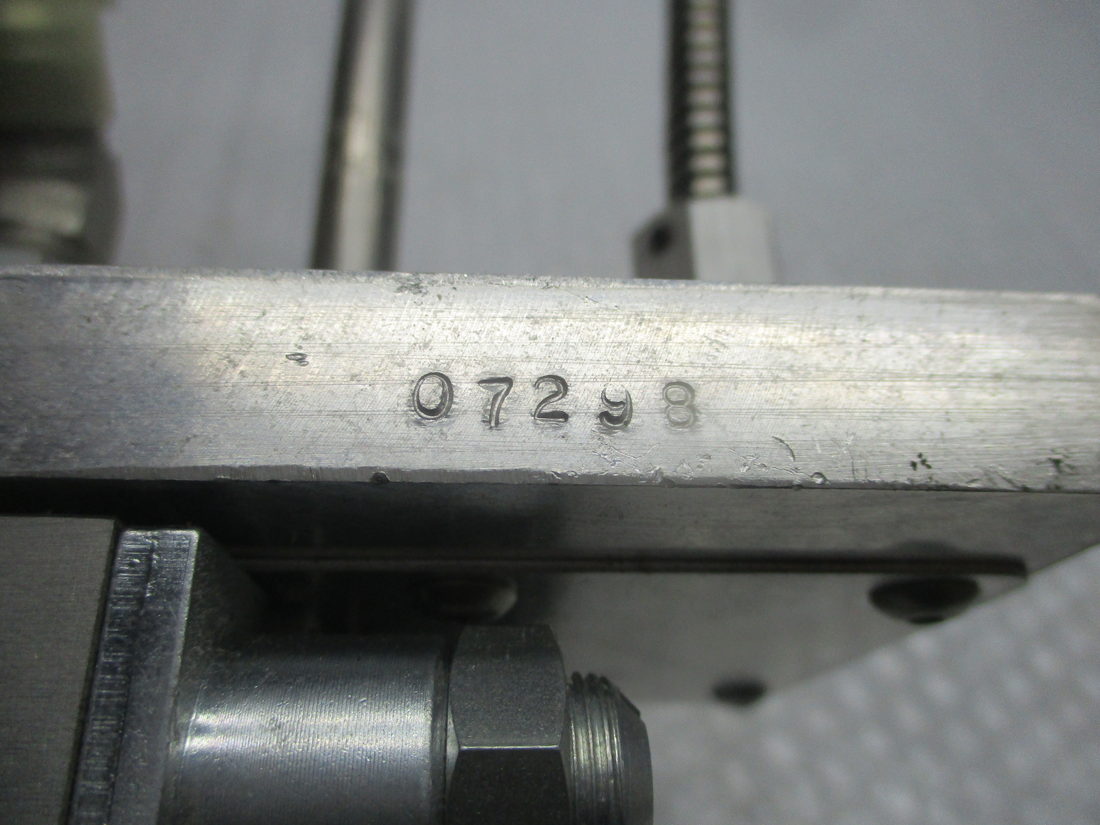 INDUSTRIAL SPARE 07298 E1565 GUN/APPLICATOR NSNP