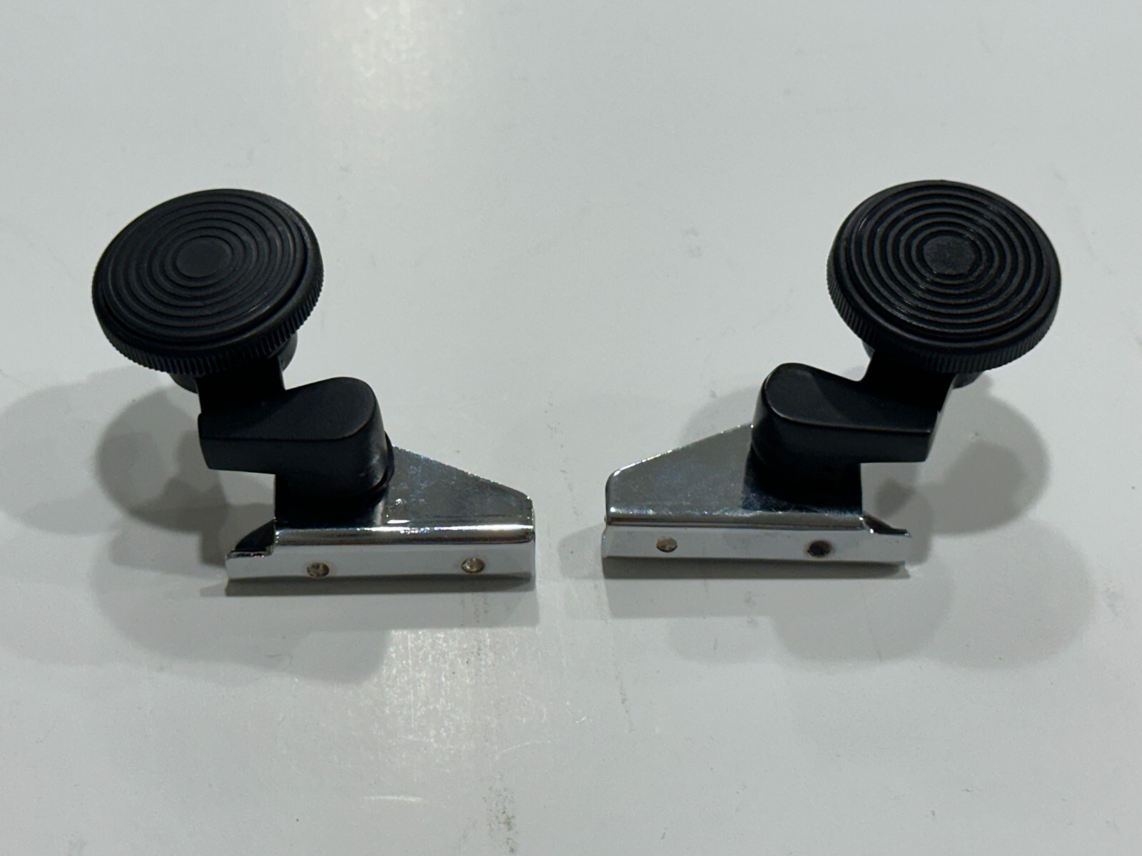 Pair VW Bug Beetle Bus T2 Black Left & Right Vent Wing Window Latch Lock 68-77