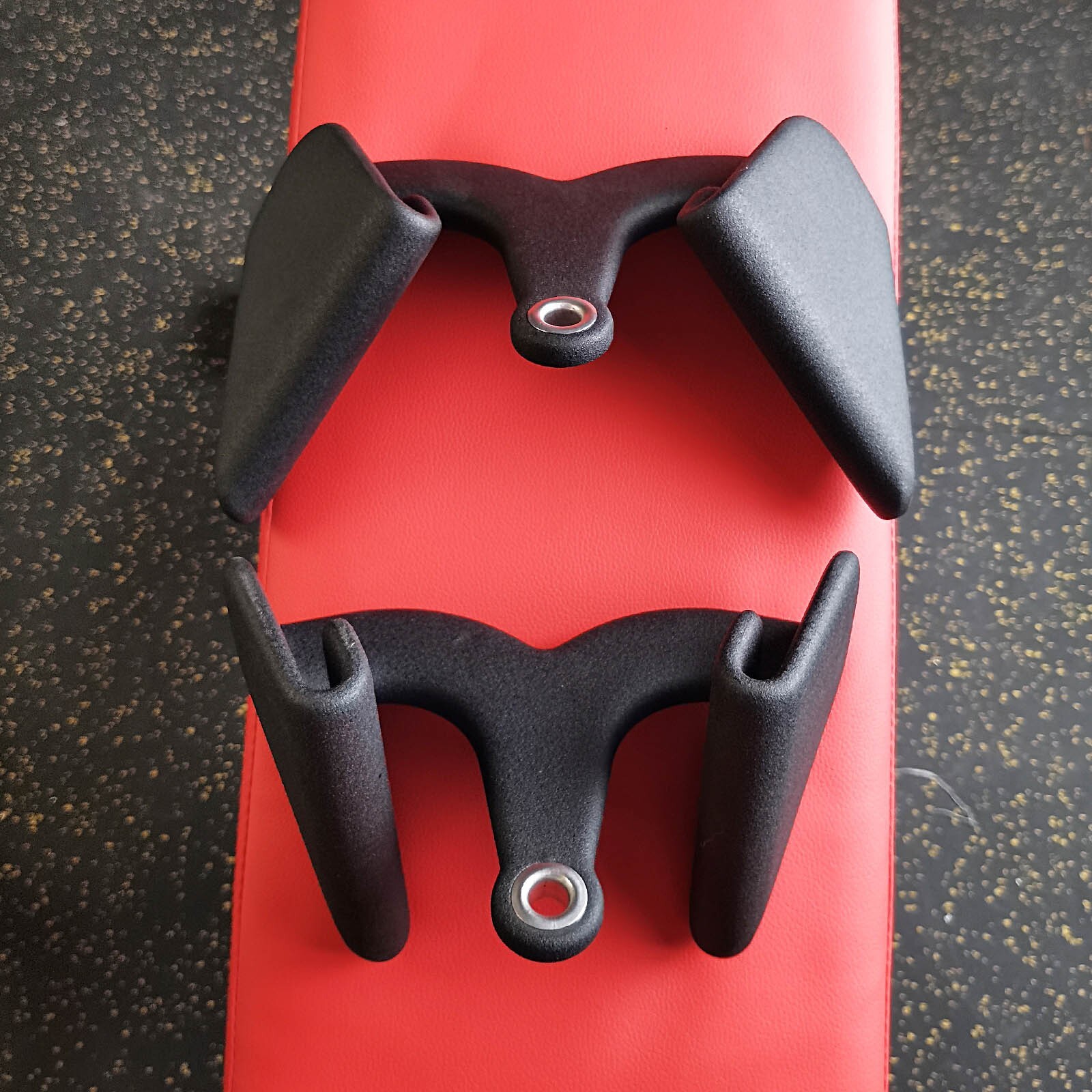 3Pcs LAT Pull Down Bar for Cable Machine Pulldown T Bar V Bar Cable Attachments