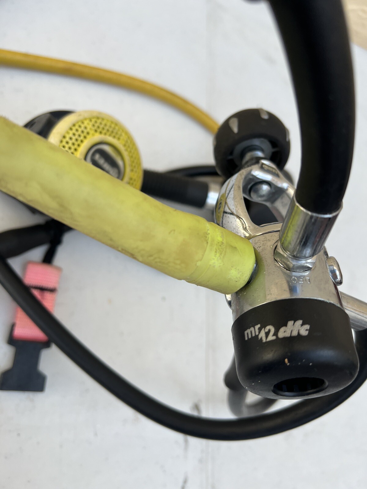 Mares Axis Pro Regulator Set, Yoke, MR12 dfc 1st Stage Octo Scuba Diving DIVE