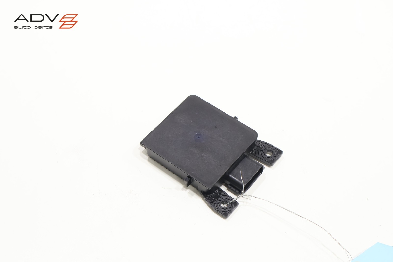 2024-2025 CHEVROLET TRAVERSE FRONT RIGHT SIDE BLIND SPOT RADAR SENSOR MODULE OEM